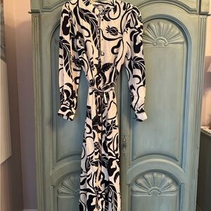 H&M Monochrome Patterned Dress